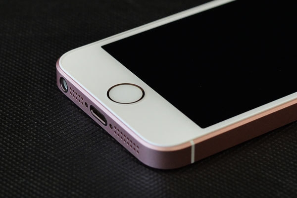 iPhoneSE VS iPhone6S 苹果手机性能大测试