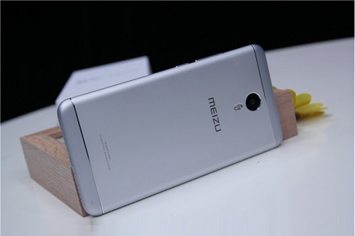 魅族魅蓝note3测评：保留MX5和PRO5机身设计支持指纹解锁