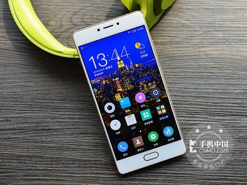 vivo xplay5、金立S8、锤子T2、小米5主流智能机性价比测评