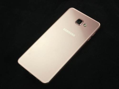 测评：金立S8、三星A9、vivo Xplay5 高颜值手机性价比评比