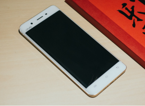 测评：金立S8、三星A9、vivo Xplay5 高颜值手机性价比评比