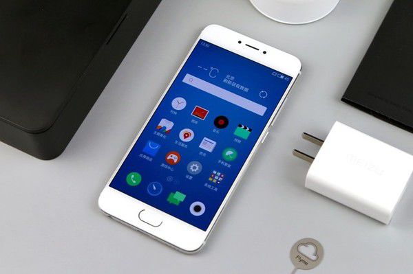 测评：魅族PRO6 PK 华为P9 颜值担当与莱卡双摄像头的较量