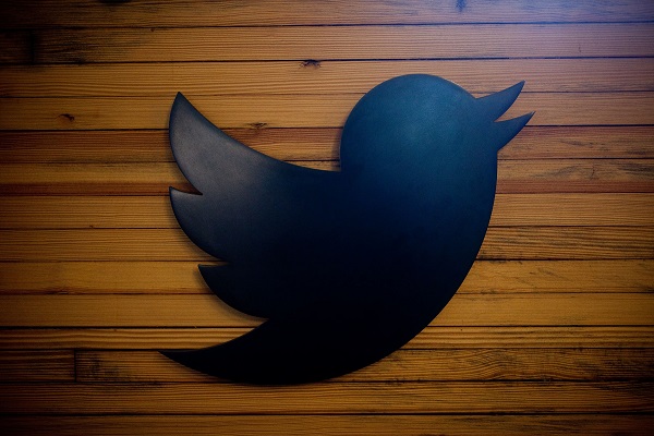 Twitter 